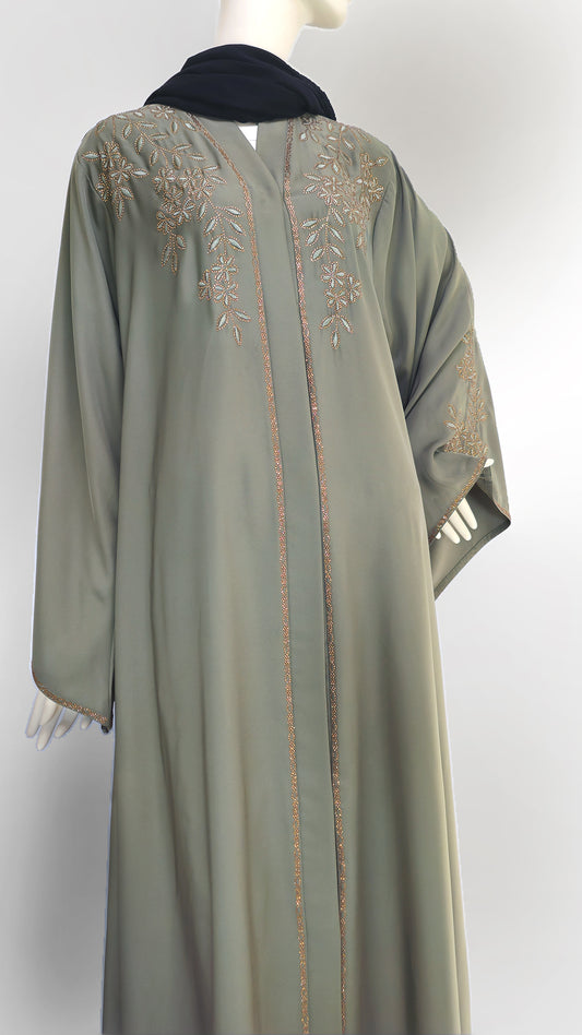 The 'Golden Vine' Abaya