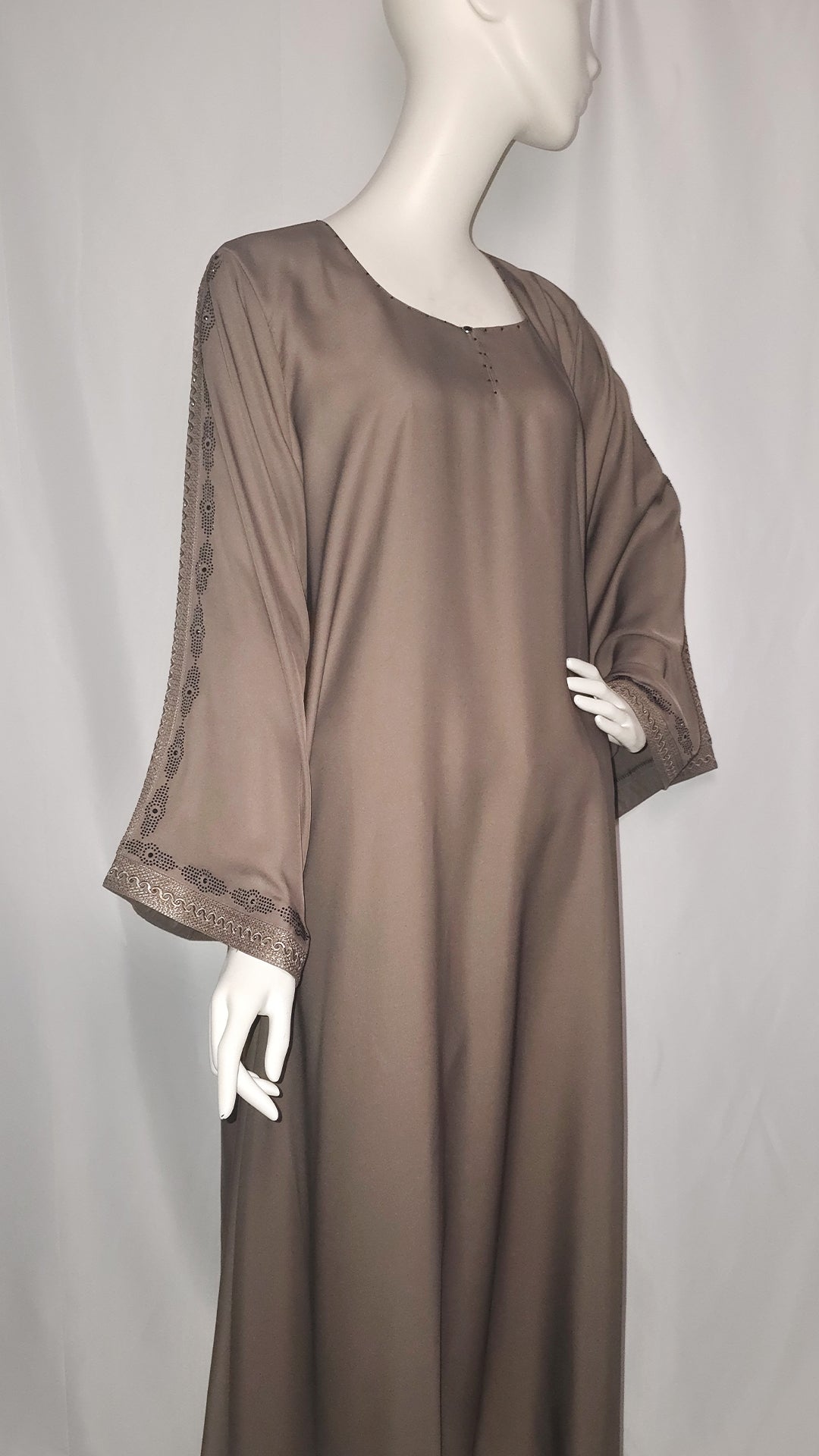 The 'Desert Bloom' Abaya