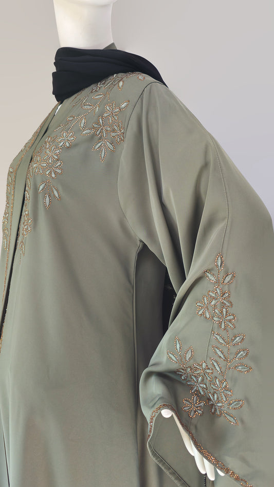 The 'Golden Vine' Abaya
