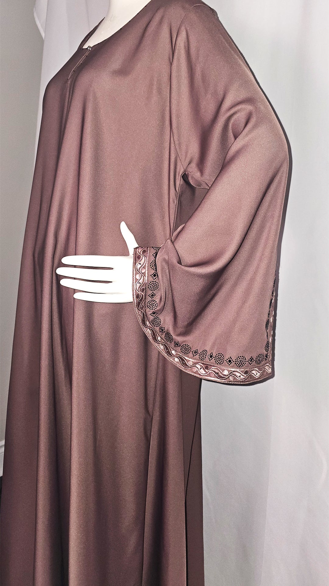 The 'Vintage Bloom' Abaya